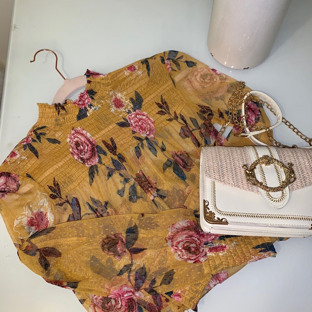 Long sleeve see through Top ꨄ